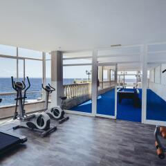 Отель Europe Playa Marina фитнесс-зал