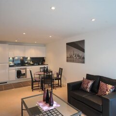 Отель Spectrum Apartments By Stayliverpool Великобритания, Ливерпуль - отзывы, цены и фото номеров - забронировать отель Spectrum Apartments By Stayliverpool онлайн комната для гостей фото 2