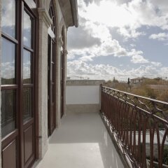Отель Liiiving In Porto Downtown Luxury Apart Порту балкон
