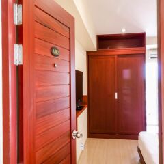 Отель The Loft Resort Таиланд, Бангкок - отзывы, цены и фото номеров - забронировать отель The Loft Resort онлайн сейф в номере