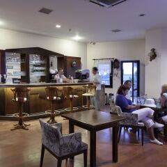 Отель Golden Age Bodrum - All Inclusive гостиничный бар