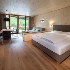 Отель Hells Ferienresort Zillertal Австрия, Фюген - отзывы, цены и фото номеров - забронировать отель Hells Ferienresort Zillertal онлайн комната для гостей фото 2