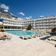 Carelta Beach Resort & Spa Турция, Кемер - отзывы, цены и фото номеров - забронировать отель Carelta Beach Resort & Spa онлайн бассейн