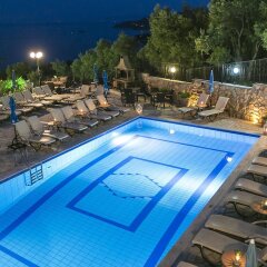 Отель Fiorella Sea View бассейн