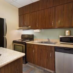 Отель DoubleTree Suites by Hilton Houston by the Galleria в номере фото 2