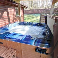 Отель Loch Lomond Luxury Lodges бассейн
