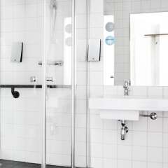 Отель Comfort Hotel Trondheim Норвегия, Тронхейм - 1 отзыв об отеле, цены и фото номеров - забронировать отель Comfort Hotel Trondheim онлайн ванная фото 2