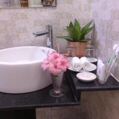 Отель MS Tri House Homestay ванная