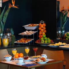 Отель Holiday Inn Express Ciudad de las Ciencias Испания, Валенсия - 1 отзыв об отеле, цены и фото номеров - забронировать отель Holiday Inn Express Ciudad de las Ciencias онлайн питание фото 2