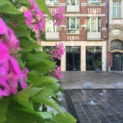 Отель Hôtel Aviation Брюссель