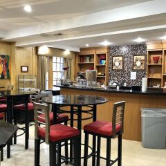 Отель Eldon Luxury Suites Вашингтон гостиничный бар