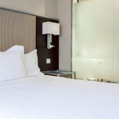 Отель AC Hotel Irla by Marriott Испания, Барселона - отзывы, цены и фото номеров - забронировать отель AC Hotel Irla by Marriott онлайн комната для гостей