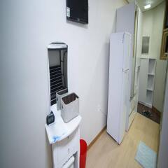 Отель Cozybox банкомат