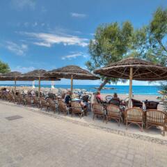Nostos Beach Hotel - Adults Only пляж