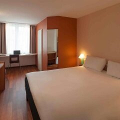 Отель ibis Nürnberg Hauptbahnhof Германия, Нюрнберг - 1 отзыв об отеле, цены и фото номеров - забронировать отель ibis Nürnberg Hauptbahnhof онлайн комната для гостей фото 5