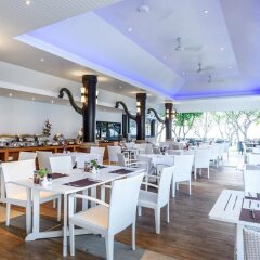 Отель Novotel Samui Resort Chaweng Beach Kandaburi гостиничный бар