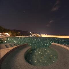Отель The View Phuket бассейн