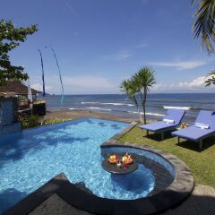 Отель Bayshore Villas Candi Dasa Индонезия, Бали - отзывы, цены и фото номеров - забронировать отель Bayshore Villas Candi Dasa онлайн бассейн фото 3