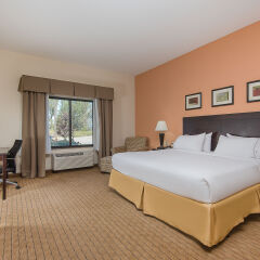 Отель Holiday Inn Express and Suites Lafayette East комната для гостей фото 5