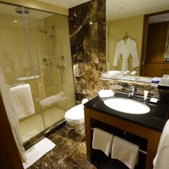 Отель Grand Hyatt Singapore Сингапур, Сингапур - 1 отзыв об отеле, цены и фото номеров - забронировать отель Grand Hyatt Singapore онлайн ванная