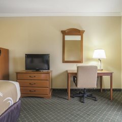 Rodeway Inn in Tahlequah, United States of America from 73$, photos, reviews - zenhotels.com room amenities photo 2