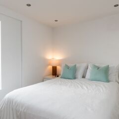 Отель 1 Bedroom Seafront Flat in Hove комната для гостей