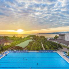 Lonicera Resort & Spa Hotel пляж