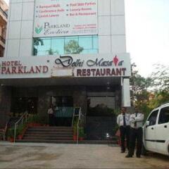Отель Parkland Prashant Vihar Индия, Нью-Дели - отзывы, цены и фото номеров - забронировать отель Parkland Prashant Vihar онлайн городской автобус