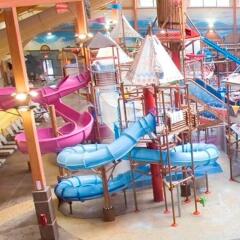 Отель Fort Rapids Indoor Waterpark Resort бассейн