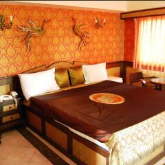 13 Coins Airport Hotel Minburi комната для гостей