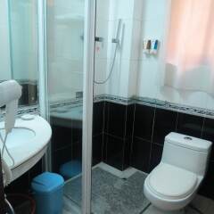 Отель Guangdong Youth Hostel Китай, Гуанчжоу - отзывы, цены и фото номеров - забронировать отель Guangdong Youth Hostel онлайн ванная