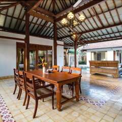 Bali Royal Heritage Villas In Bali Indonesia From 222 Photos Reviews Zenhotels Com