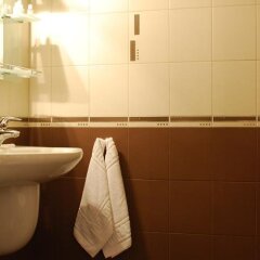 Отель Restaurant Odeon Болгария, Пловдив - отзывы, цены и фото номеров - забронировать отель Restaurant Odeon онлайн ванная фото 2
