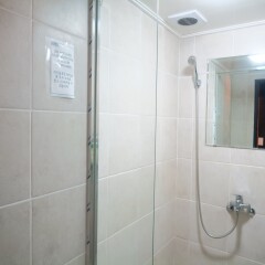 Inno Guesthouse & Bar Hongdae - Hostel ванная