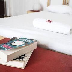 Locals Hostel & Suites комната для гостей фото 2