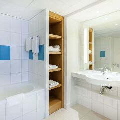 Отель Novotel Kraków City West ванная фото 2