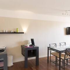 Отель B&B Because the Night в номере