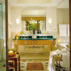 Four Seasons Hotel Cairo at Nile Plaza ванная