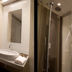 Отель Face To Face House ванная