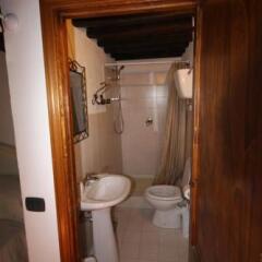 Отель B&B Locanda Della Luna Монтоне ванная фото 2