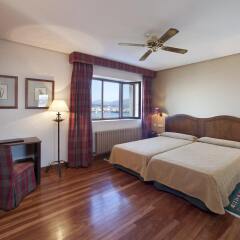 Отель Parador de Hondarribia Испания, Фуэнтеррабиа - отзывы, цены и фото номеров - забронировать отель Parador de Hondarribia онлайн комната для гостей фото 3