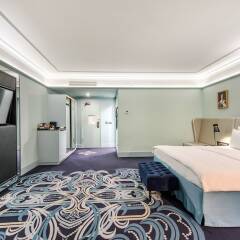 Гостиница Radisson Royal сейф в номере