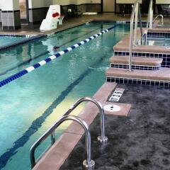 Holiday Inn Express Hotel & Suites Columbus - Polaris Parkway Колумбус бассейн