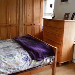 Отель 3 Bedroom Family Home Near The DLR удобства в номере