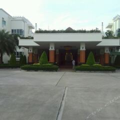 Отель Krabi Front Bay Resort парковка