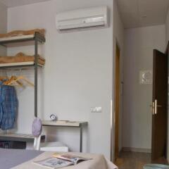 Отель Hostal Benidorm сейф в номере