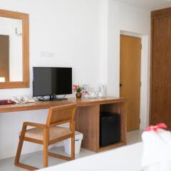 Отель Phi Phi Bayview Premier Resort Таиланд, Ранти-Бэй - 3 отзыва об отеле, цены и фото номеров - забронировать отель Phi Phi Bayview Premier Resort онлайн удобства в номере фото 2