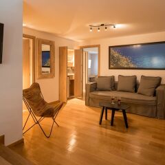 Отель Fos DownTown Suites Афины комната для гостей фото 9