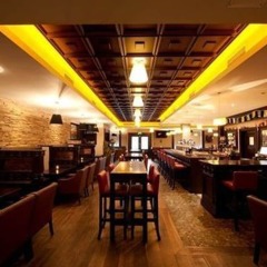 Bracken Court Hotel гостиничный бар