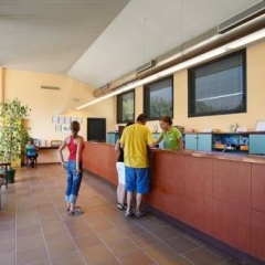 Отель Camping Salata Испания, Курорт Росес - отзывы, цены и фото номеров - забронировать отель Camping Salata онлайн интерьер отеля